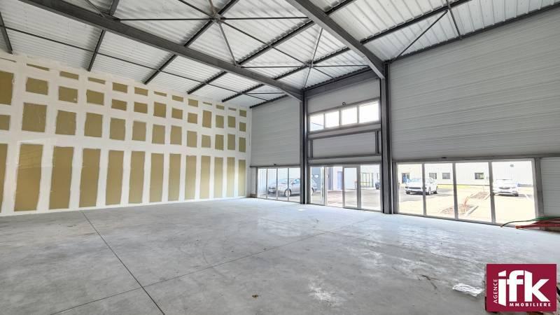 Local commercial - 200 m²