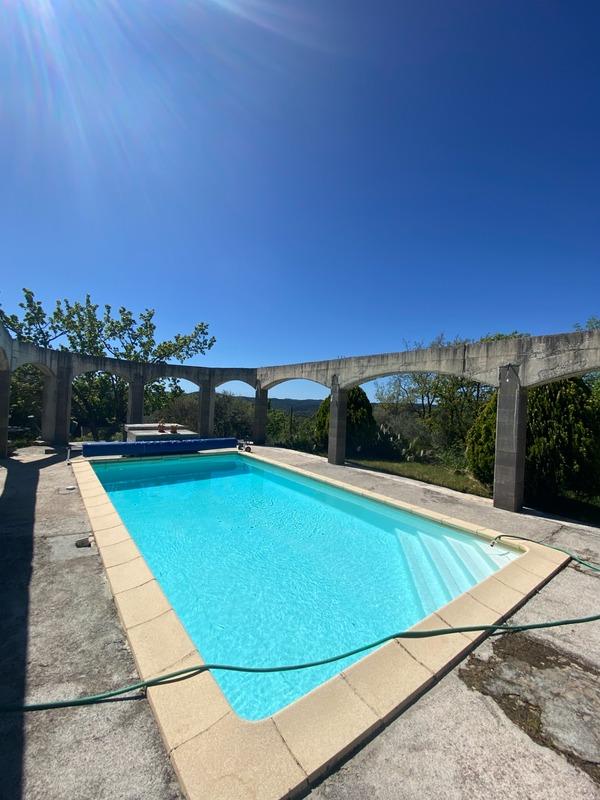 Mas - 190 m² - 8 pièces