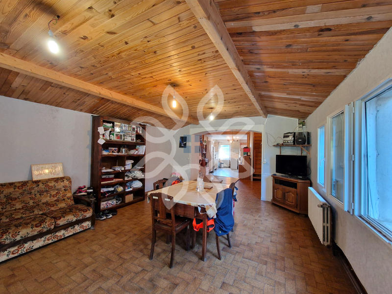 Maison de village - 110 m² - 5 pièces