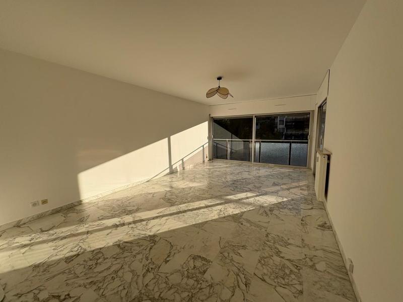 Appartement - 80 m² - 3 pièces