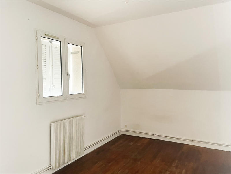 Maison - 94 m² - 5 pièces