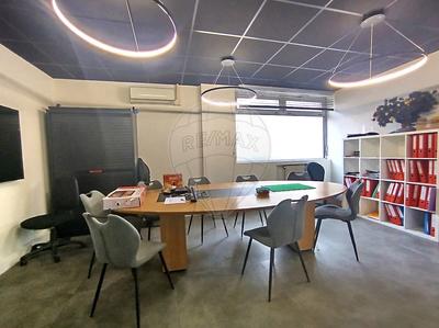 Bureau - 226 m² - 6 pièces