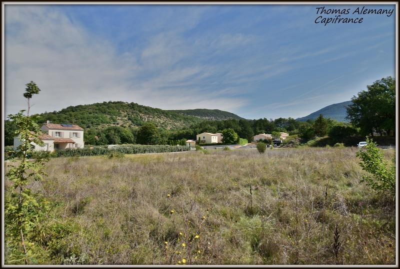 Terrain constructible - 2 000 m²