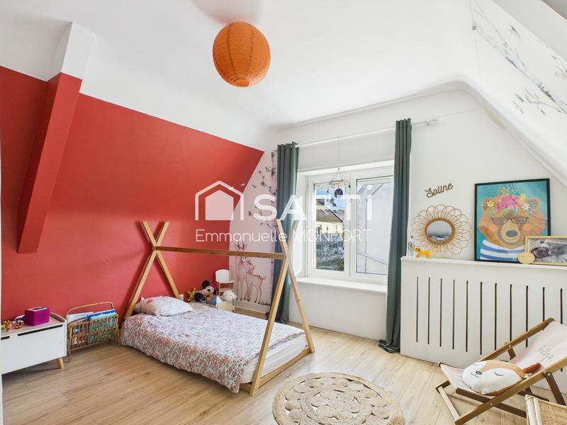 Maison - 166 m² - 6 pièces