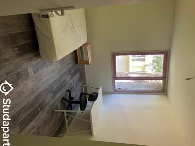 Chambre - 14 m² - 1 pièce