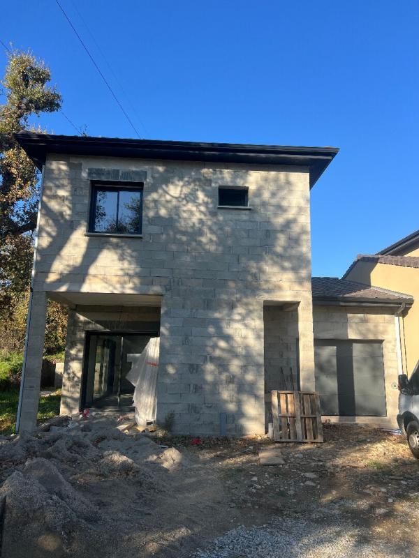 Maison - 109 m² - 4 pièces