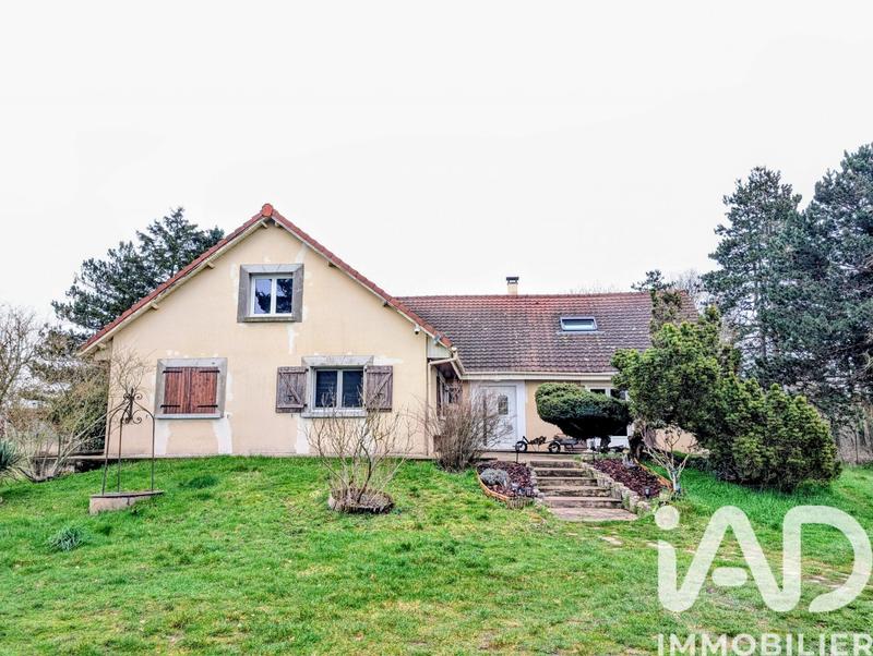 Maison - 212 m² - 7 pièces