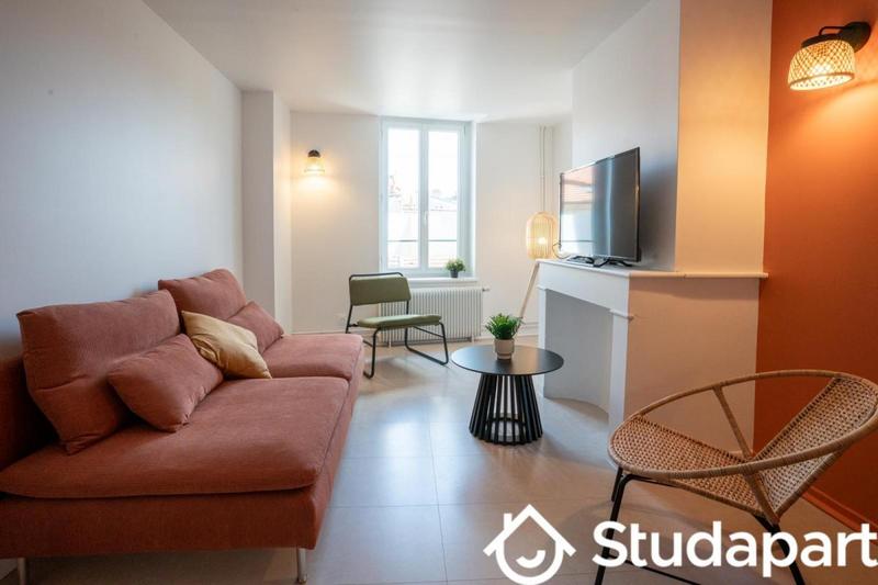 Chambre - 14 m² - 1 pièce