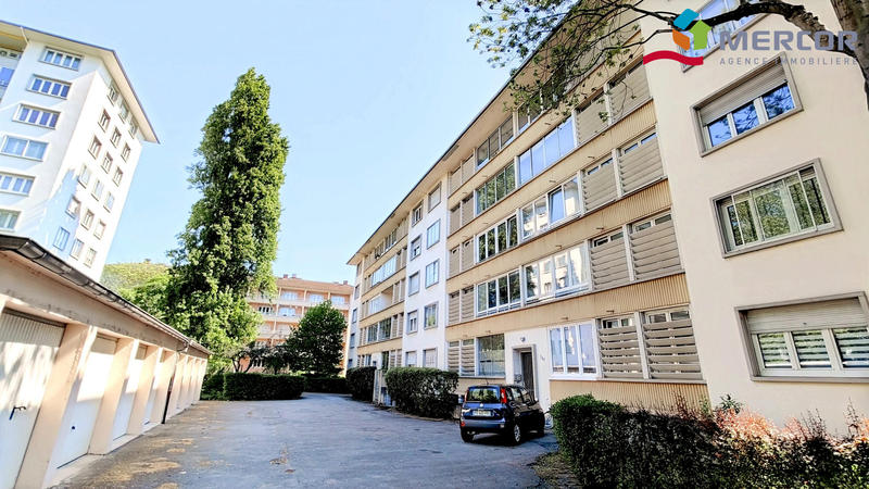 Appartement - 119 m² - 4 pièces