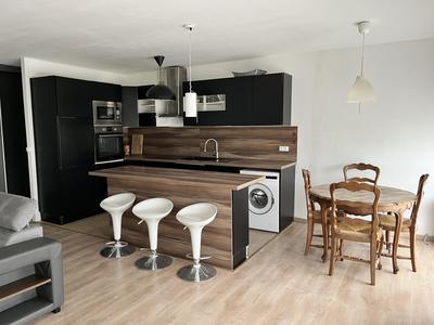 Appartement - 82 m² - 4 pièces