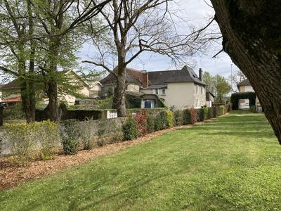 Maison - 200 m² - 6 pièces