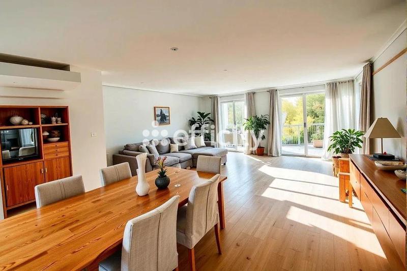 Maison - 98 m² - 5 pièces