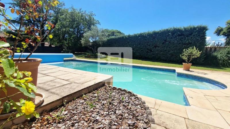 Maison - 183 m² - 6 pièces