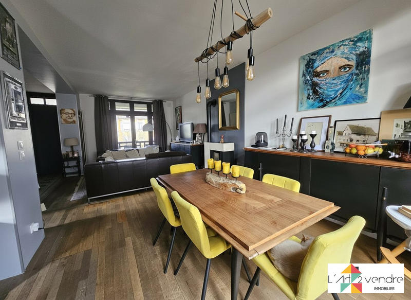 Maison - 111 m² - 6 pièces