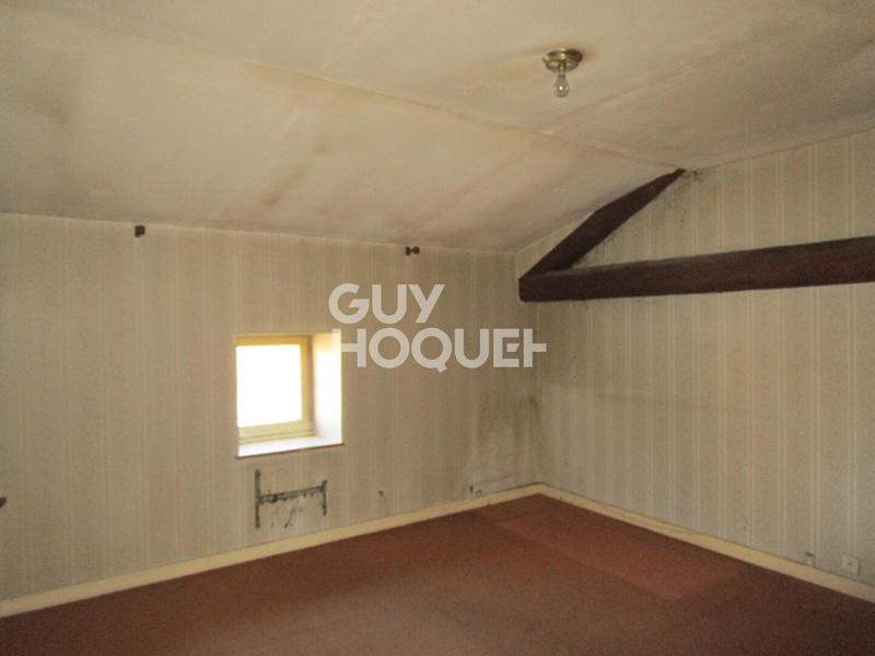 Maison - 90 m² - 5 pièces