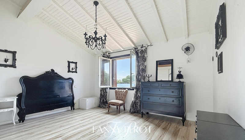 Maison - 148 m² - 5 pièces