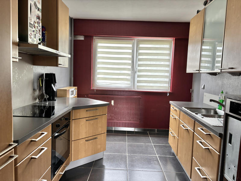 Appartement - 96 m² - 5 pièces