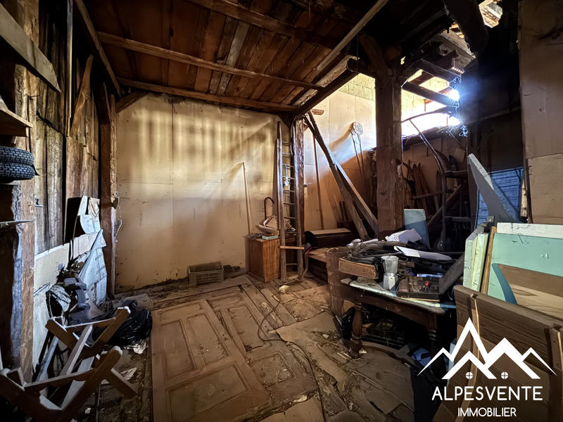 Maison - 106 m² - 11 pièces