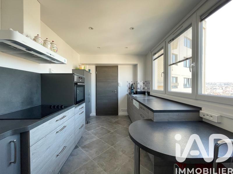 Appartement - 112 m² - 5 pièces