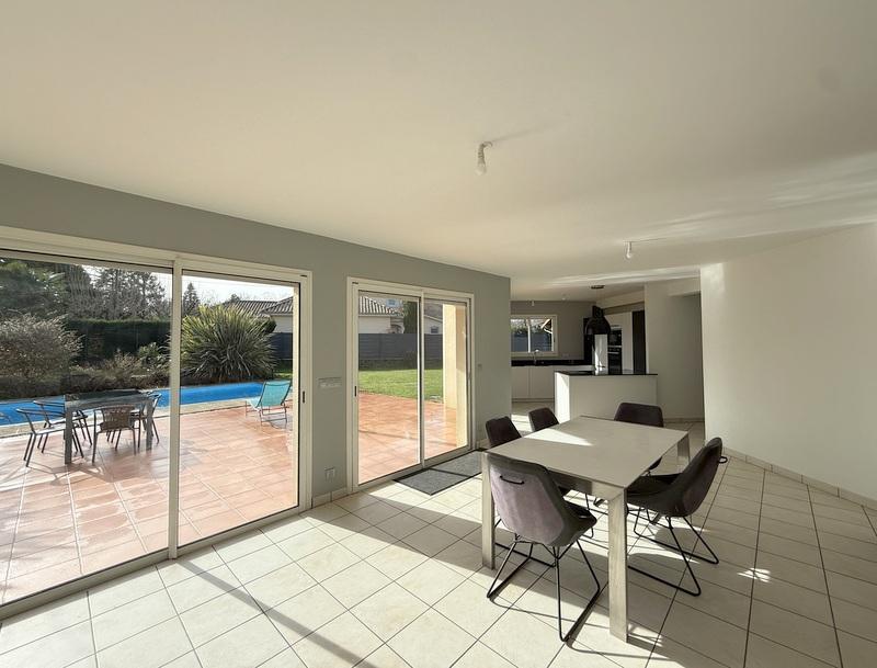 Maison contemporaine - 175 m² - 6 pièces