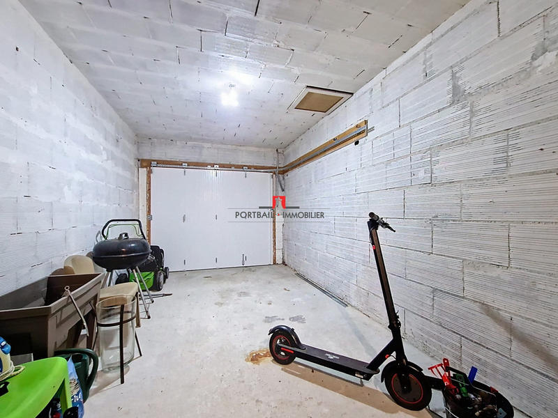 Maison traditionnelle - 83 m² - 4 pièces