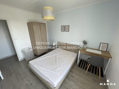 Chambre - 10 m² - 5 pièces