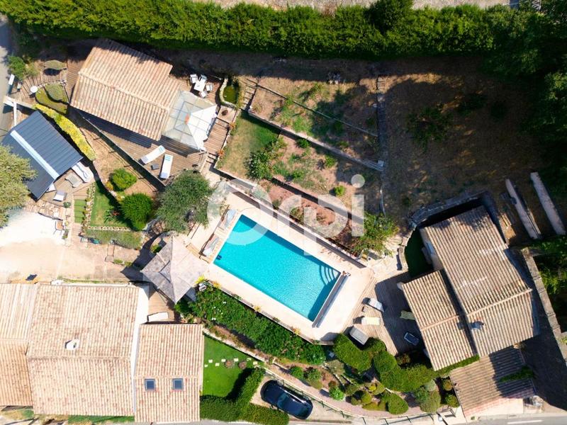 Maison - 165 m² - 7 pièces