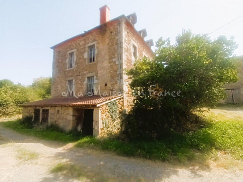 Maison en pierre - 448 m² - 15 pièces