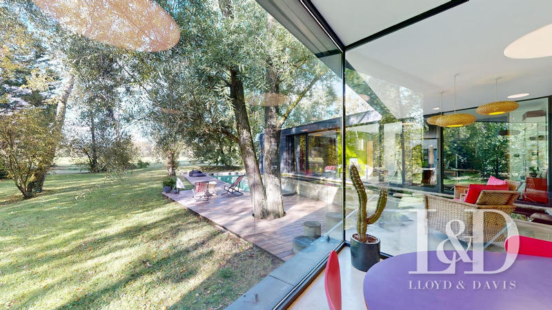 Maison - 185 m² - 7 pièces