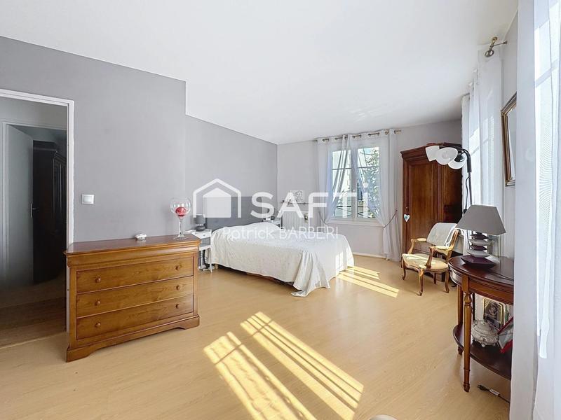 Appartement - 82 m² - 4 pièces