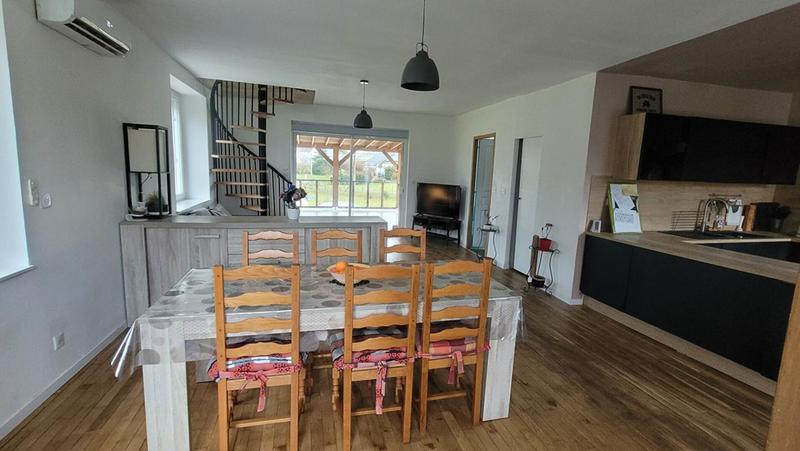 Maison - 120 m² - 4 pièces