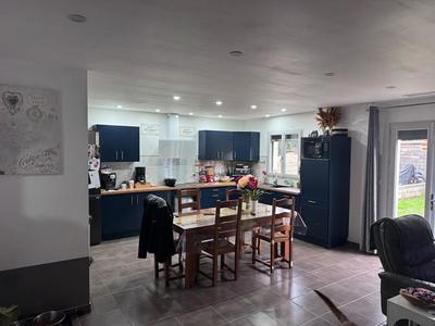 Maison - 90 m² - 4 pièces