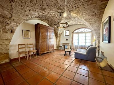 Maison - 260 m² - 9 pièces