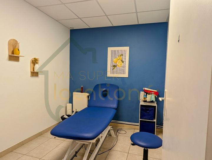 Local commercial - 370 m² - 14 pièces