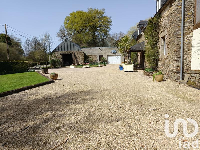 Maison - 205 m² - 7 pièces