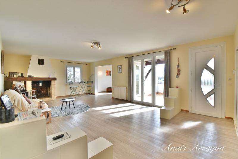 Maison - 206 m² - 4 pièces