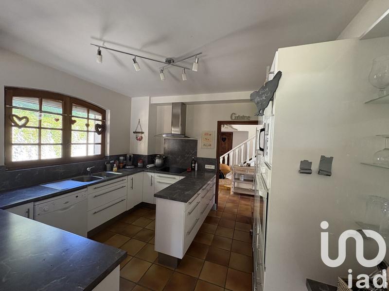 Maison - 173 m² - 9 pièces