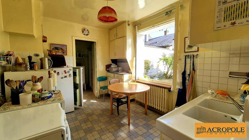 Maison - 95 m² - 4 pièces