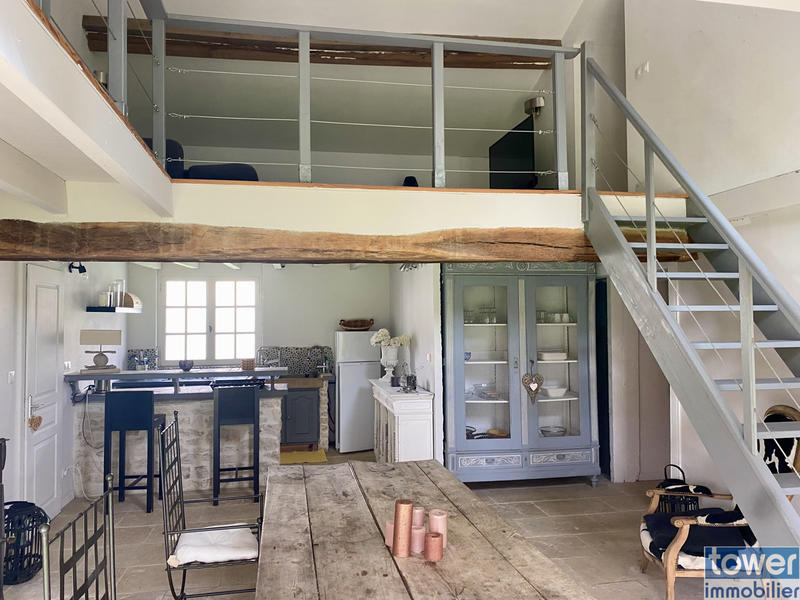 Propriété - 460 m² - 15 pièces