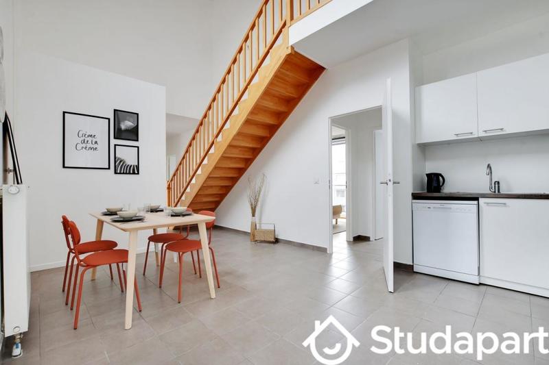 Chambre - 11 m² - 1 pièce