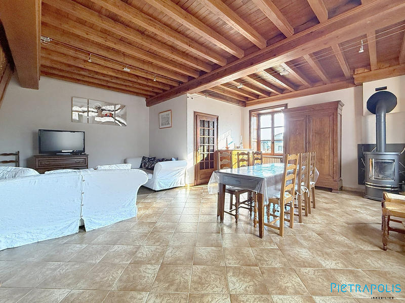 Maison - 151 m² - 6 pièces