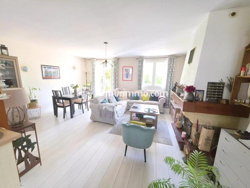 Maison - 90 m² - 4 pièces