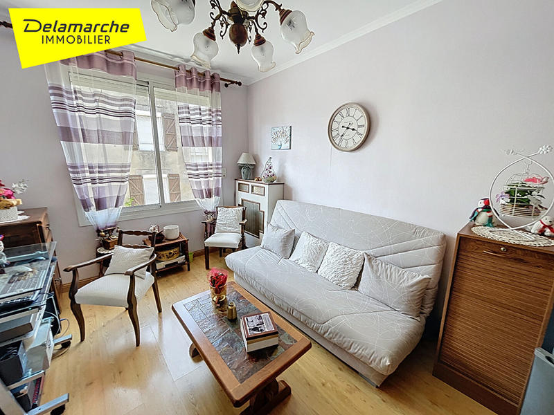 Maison - 94 m² - 5 pièces