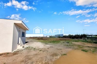 Terrain industriel - 1 963 m²