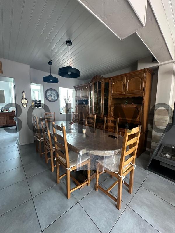 Maison - 95 m² - 5 pièces