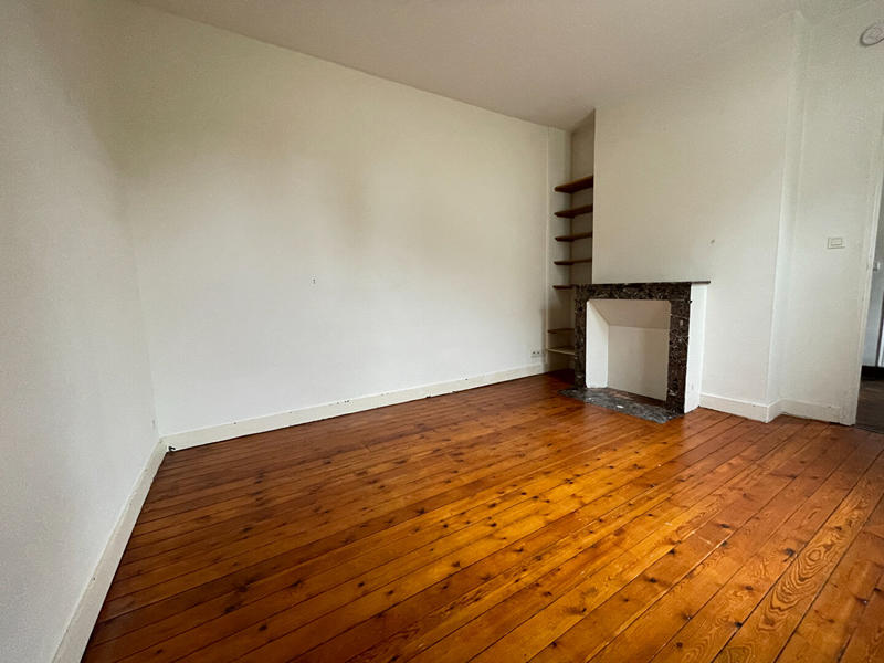 Maison - 196 m² - 9 pièces