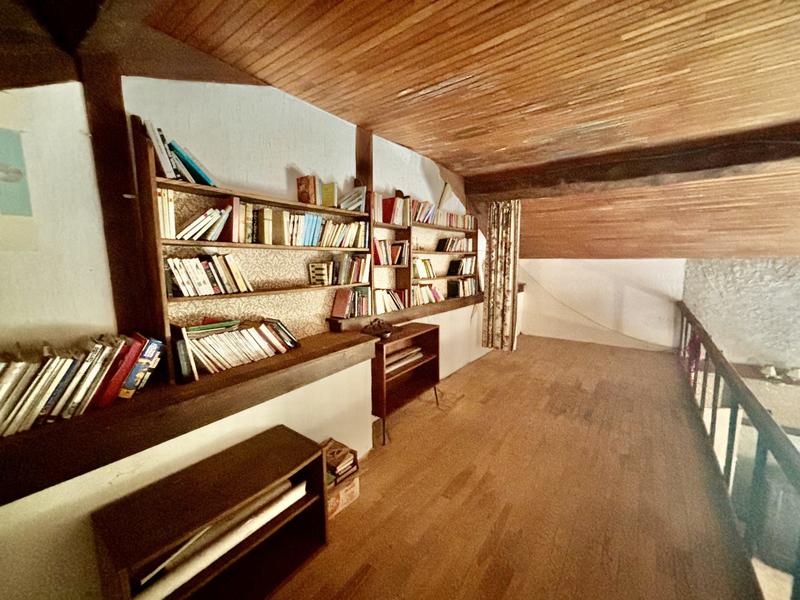 Maison traditionnelle - 228 m² - 4 pièces