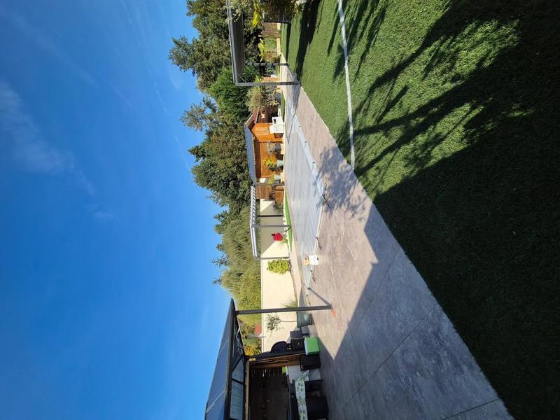 Maison - 230 m² - 7 pièces