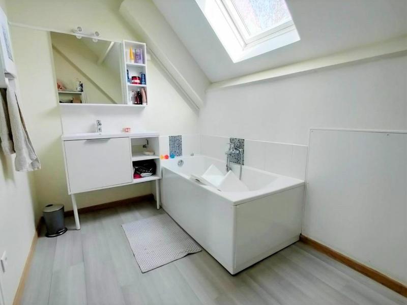 Pavillon - 150 m² - 5 pièces