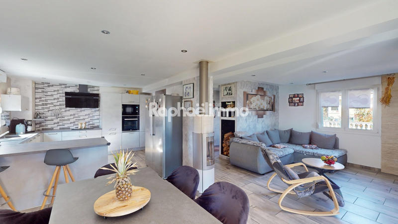 Maison - 92 m² - 3 pièces